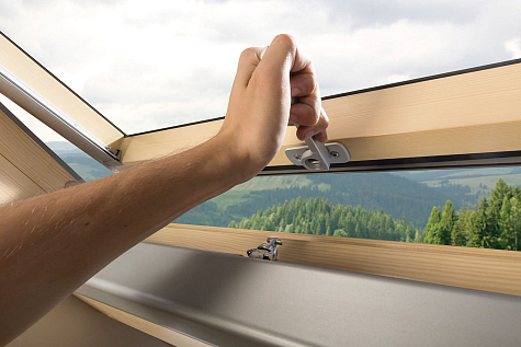 Купить Мансардное окно FAKRO LUX FTP-V U5 WiFi electro 66х98см / пульт / датчик дождя / двухкамерное - изображение 10